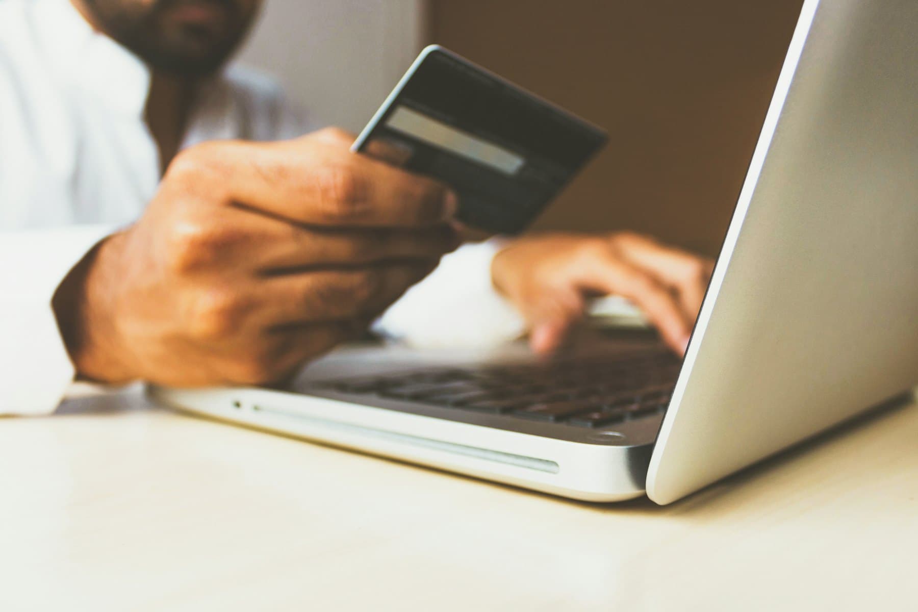 Retail and e-commerce payment workflow